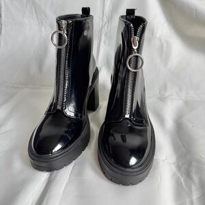 Forever21 Zip Front Ankle Booties